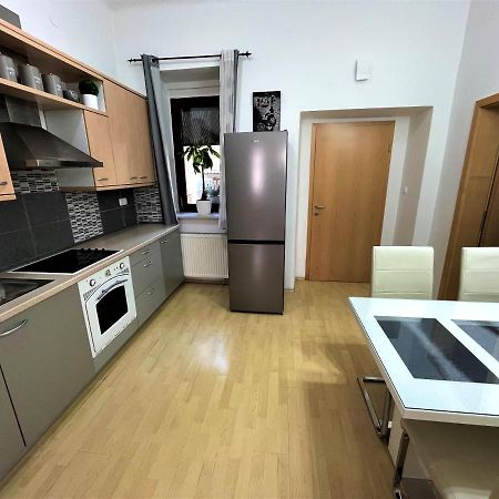 Viktorija City Center Apartment Ljubljana Kültér fotó